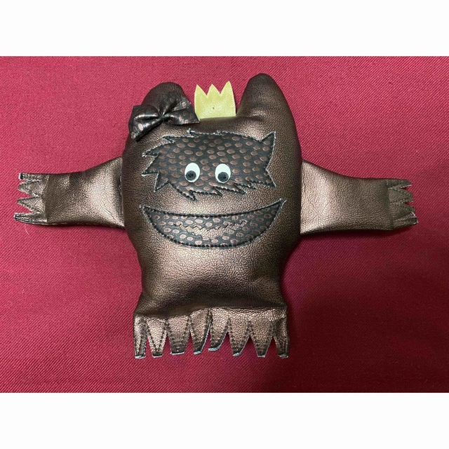 定番入荷 Nauga Monster(ナウガモンスター)2体セット - crumiller.com