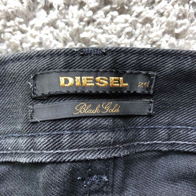 DIESEL BLACK GOLD(ディーゼルブラックゴールド)のディーゼル　ストレートデニム　ブルゾン　ナイロン　コート　ダウン　ニット メンズのパンツ(デニム/ジーンズ)の商品写真