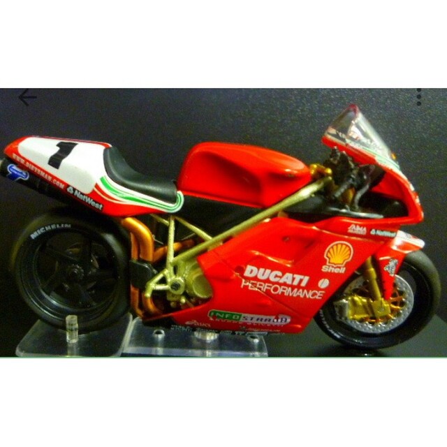 Ducati(ドゥカティ)のデアゴスティーニチャンピオンバイク1/24 ドゥカティ996R 新品未使用 エンタメ/ホビーのおもちゃ/ぬいぐるみ(ミニカー)の商品写真