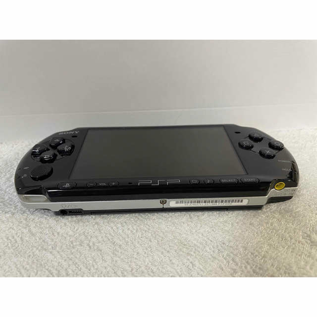 PlayStation Portable(プレイステーションポータブル)の☆良品☆　PSP-3000  ピアノブラック エンタメ/ホビーのゲームソフト/ゲーム機本体(携帯用ゲーム機本体)の商品写真