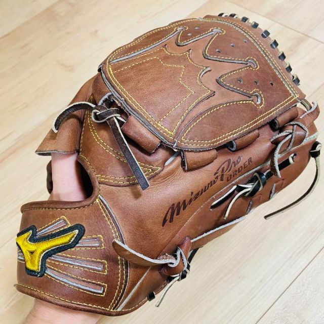 激レア ミズノプロ 一般 軟式グローブ 投手 田中将大日本一モデル 購入