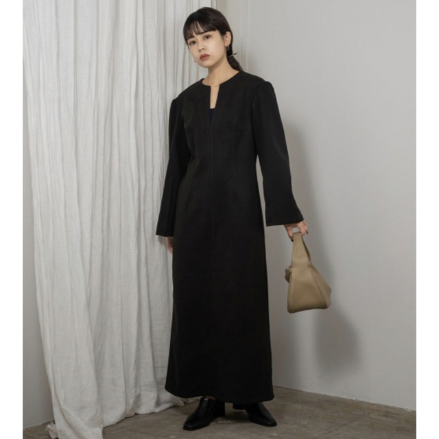 ロングワンピース/マキシワンピースAmiur arm slit v cut dress