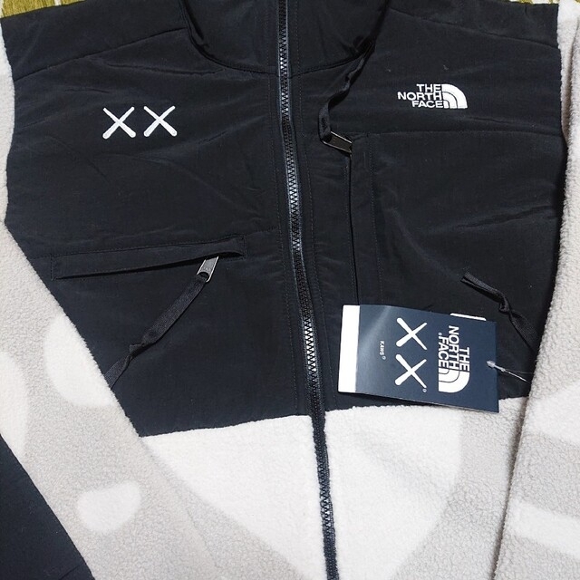 THE NORTH FACE(ザノースフェイス)のthe north face xx kaws denali jacket S メンズのジャケット/アウター(その他)の商品写真