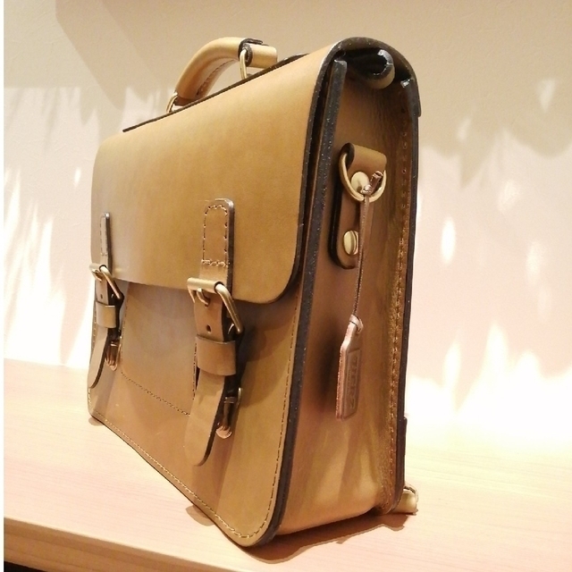 HERZ(ヘルツ)のHERZ 【Big肩当て付き】ビジネス カジュアルスタイル3wayバッグ 美品 メンズのバッグ(ビジネスバッグ)の商品写真