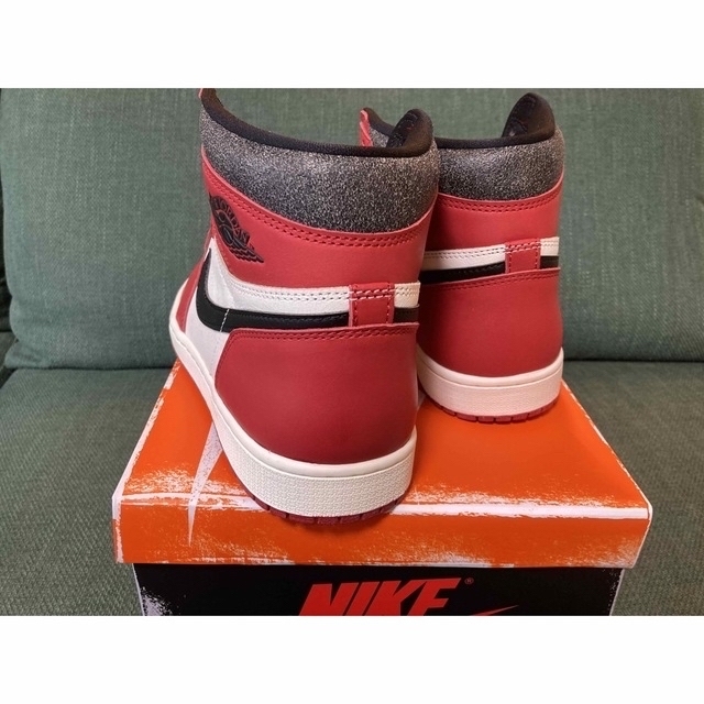 NIKE AIR JORDAN 1 RETRO HIGH OG CHICAGO