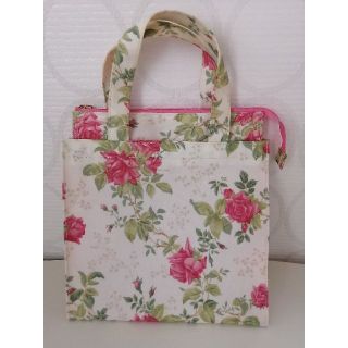 ローラアシュレイ(LAURA ASHLEY)のローラアシュレイ BAG(トートバッグ)