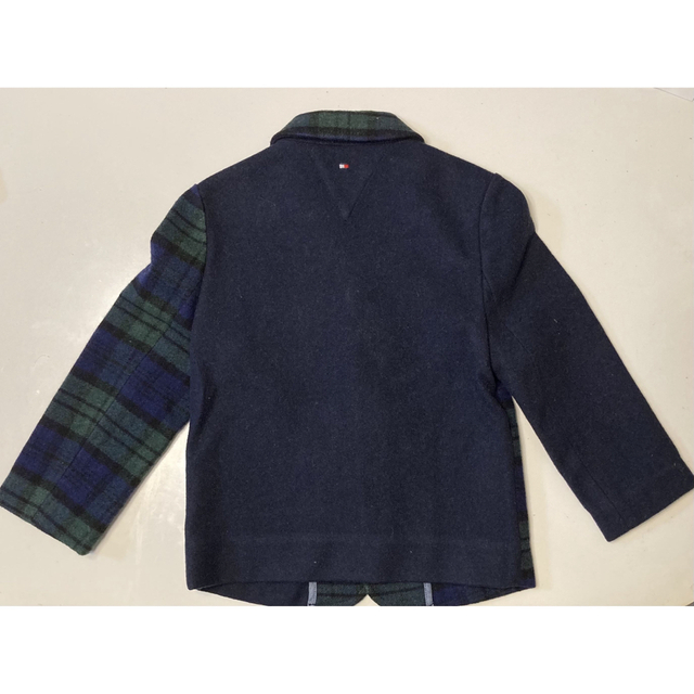 TOMMY HILFIGER(トミーヒルフィガー)の【新品】トミーヒルフィガー テーラードジャケット  90cm キッズ/ベビー/マタニティのキッズ服男の子用(90cm~)(ジャケット/上着)の商品写真