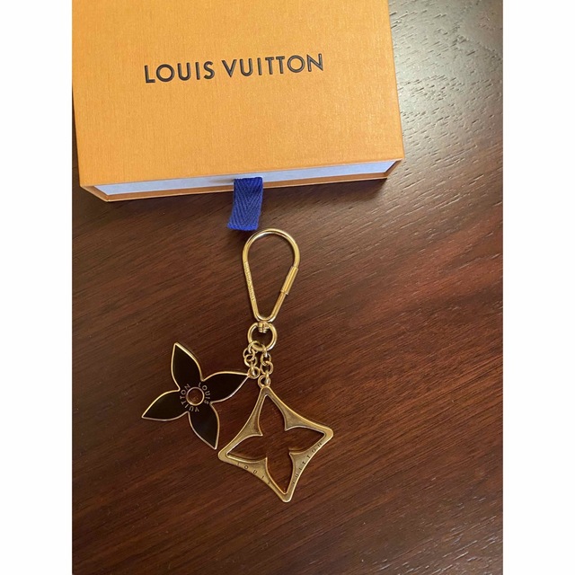 LOUIS VUITTON(ルイヴィトン)のルイヴィトン　キーホルダー　専用 レディースのファッション小物(キーホルダー)の商品写真