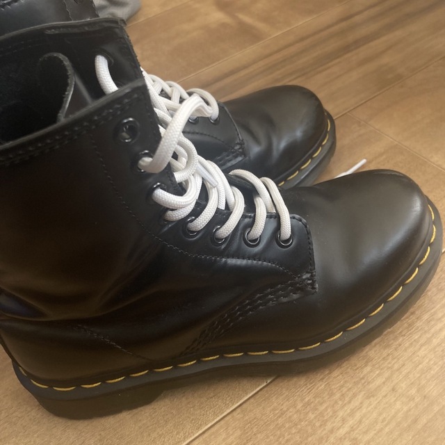 Dr.Martens(ドクターマーチン)の【大特価❗️】Dr.Martens ドクターマーチン 8ホール ブラック レディースの靴/シューズ(ブーツ)の商品写真