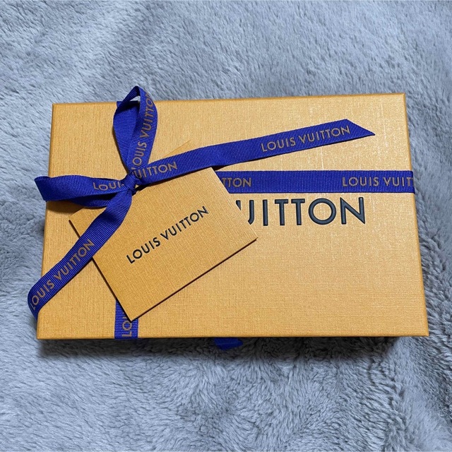 LOUIS VUITTON - ルイヴィトン ラッピングの通販 by |ルイ LOUIS VUITTON - ルイヴィトン ラッピングの通販 by |ルイ