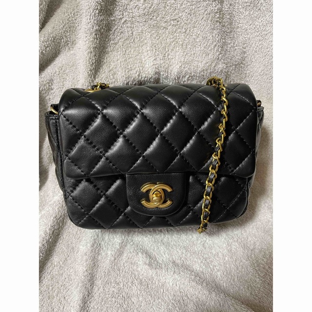 CHANEL ノベルティ チェーンバック