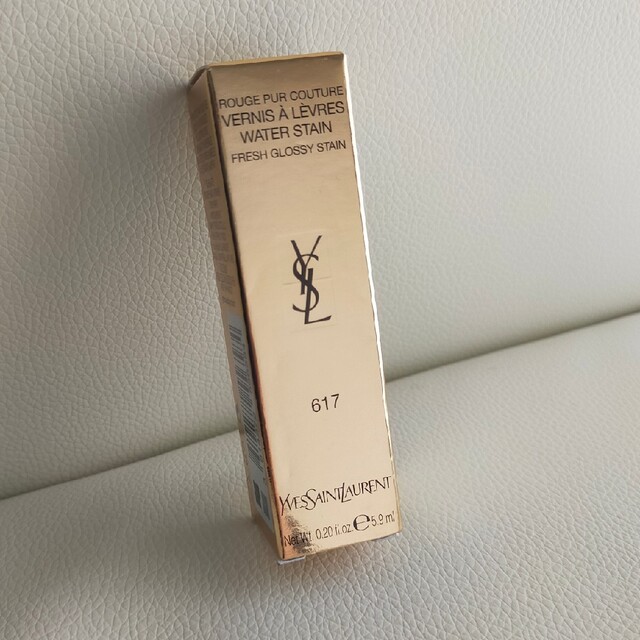 Yves Saint Laurent Beaute(イヴサンローランボーテ)の【新品未開封】ルージュ ピュールクチュール ヴェルニ ウォーターステイン617番 コスメ/美容のベースメイク/化粧品(口紅)の商品写真