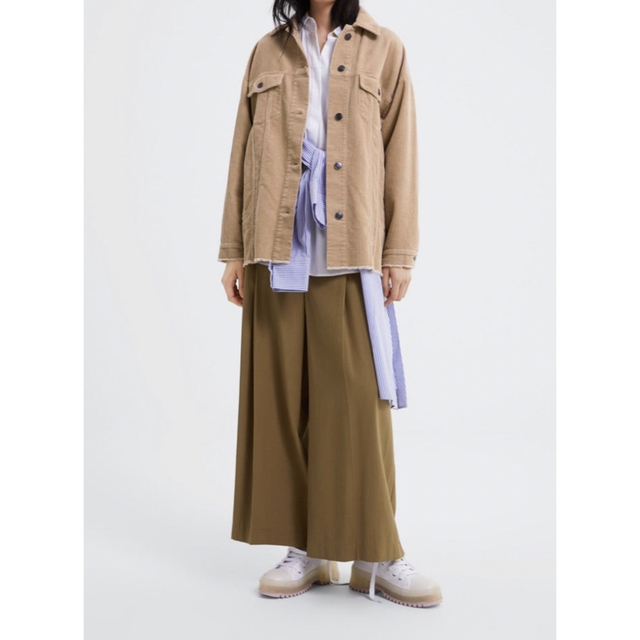 ZARA(ザラ)のZARA コーディロイジャケット レディースのジャケット/アウター(Gジャン/デニムジャケット)の商品写真