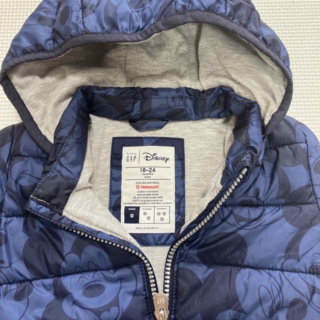 babyGAP(ベビーギャップ)のbabyGap ディズニー ミッキーマウス リサイクル 軽量パファージャケット キッズ/ベビー/マタニティのベビー服(~85cm)(ジャケット/コート)の商品写真