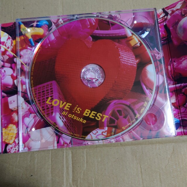 avex(エイベックス)の大塚愛　LOVE is BEST エンタメ/ホビーのCD(ポップス/ロック(邦楽))の商品写真