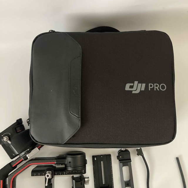 Inspire（DJI）(インスパイア)の【新品同様】DJI RS 2 PRO COMBO スマホ/家電/カメラのテレビ/映像機器(その他)の商品写真