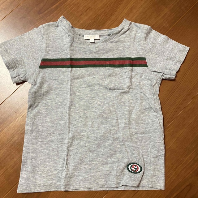 Gucci(グッチ)のGUCCI キッズ　tシャツ　サイズ4 キッズ/ベビー/マタニティのキッズ服男の子用(90cm~)(Tシャツ/カットソー)の商品写真