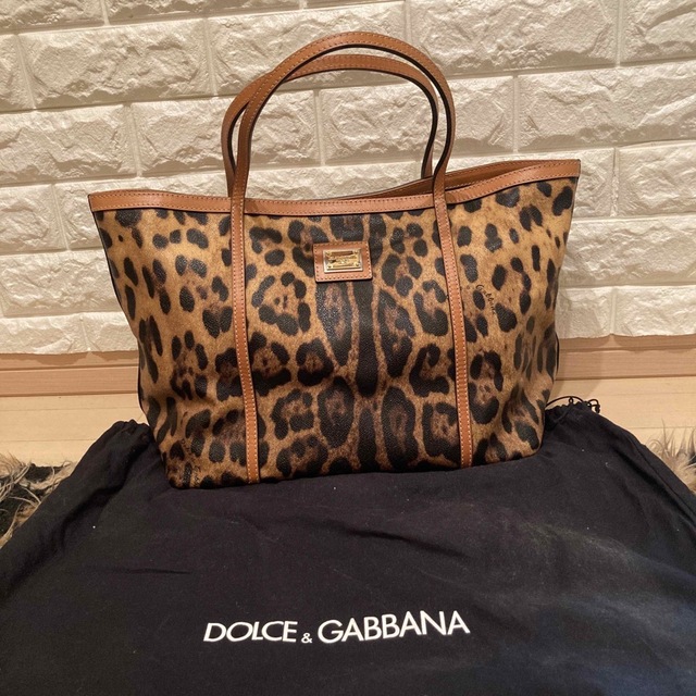 DOLCE&GABBANA(ドルチェアンドガッバーナ)の【DOLCE&GABBANA 】トートバッグ ヒョウ柄 レオパード レディースのバッグ(トートバッグ)の商品写真