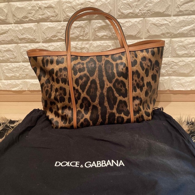 DOLCE&GABBANA(ドルチェアンドガッバーナ)の【DOLCE&GABBANA 】トートバッグ ヒョウ柄 レオパード レディースのバッグ(トートバッグ)の商品写真