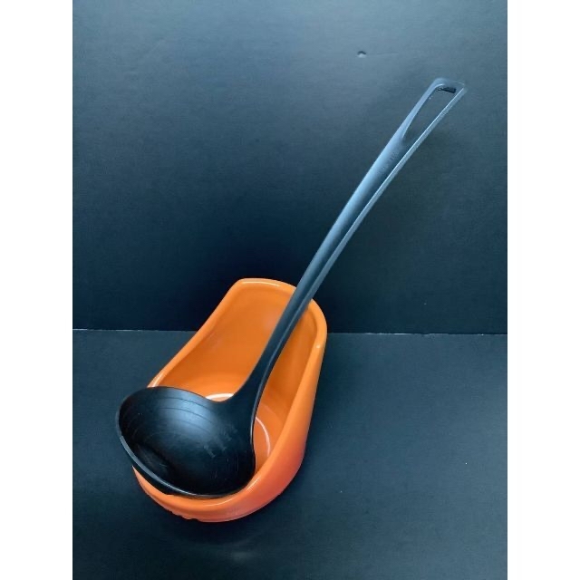 LE CREUSET(ルクルーゼ)のル・クルーゼ　レードルスタンド【新品・未使用】 インテリア/住まい/日用品のキッチン/食器(調理道具/製菓道具)の商品写真