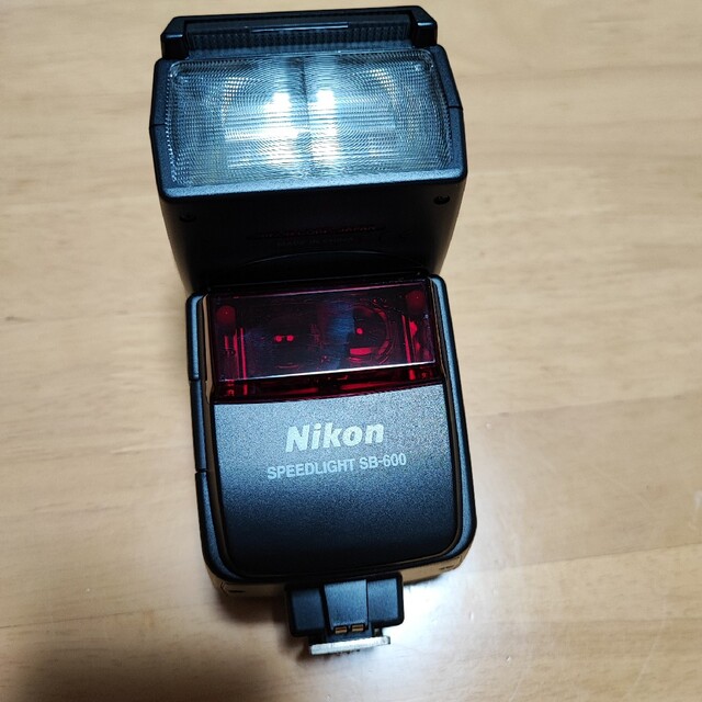 Nikon SPEEDLIGHT SB-600 2