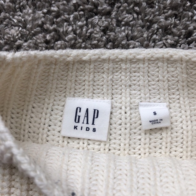 GAP Kids(ギャップキッズ)のGAP ニットトップス キッズ/ベビー/マタニティのキッズ服女の子用(90cm~)(ニット)の商品写真