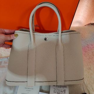 エルメス ガーデンパーティー 白の通販 400点以上 | フリマアプリ ラクマ
