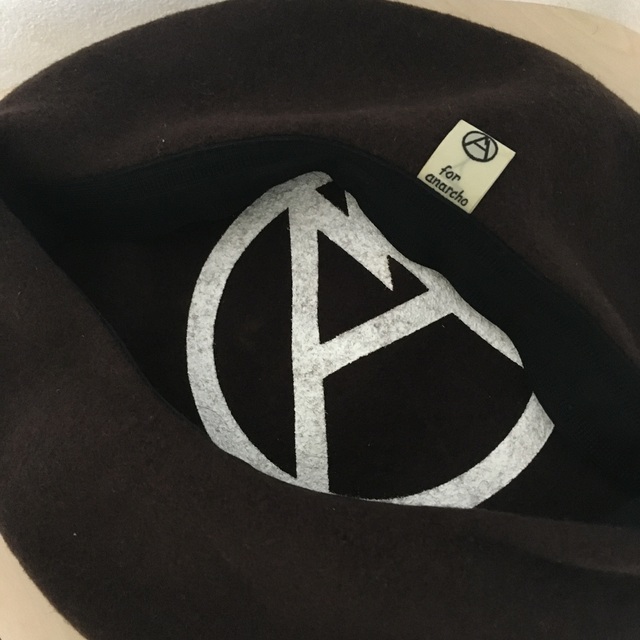 MOUNTAIN RESEARCH(マウンテンリサーチ)のマウンテンリサーチ　ウールベレー　anarcho beret メンズの帽子(ハンチング/ベレー帽)の商品写真