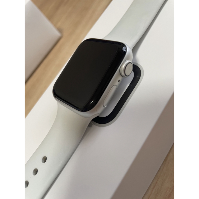 【期間限定値下げ】Apple Watch Series4 40mm GPSモデル スマホ/家電/カメラのスマホ/家電/カメラ その他(その他)の商品写真