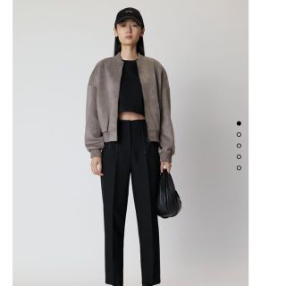 ザラ(ZARA)のスエード風ボンバージャケット(ブルゾン)