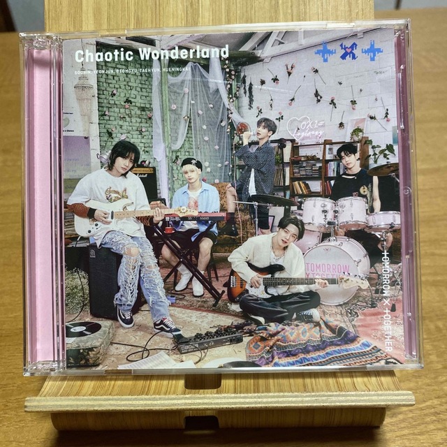 TOMORROW X TOGETHER(トゥモローバイトゥギャザー)のTOMORROW✖️TOGETHER エンタメ/ホビーのCD(K-POP/アジア)の商品写真