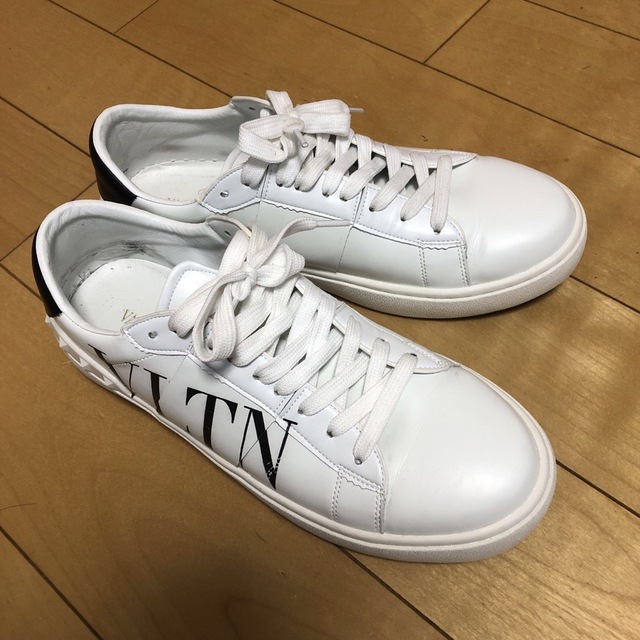 valentino garavani VALENTINO スニーカー