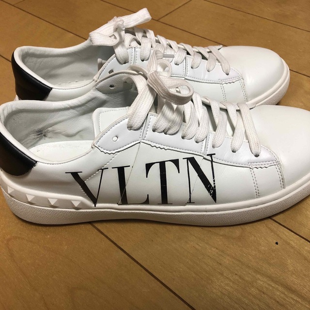 valentino garavani VALENTINO スニーカー