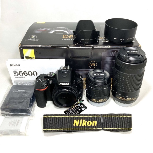 超歓迎 Nikon - ニコンD5600ダブルズームキット6420ショット美品 Nikon