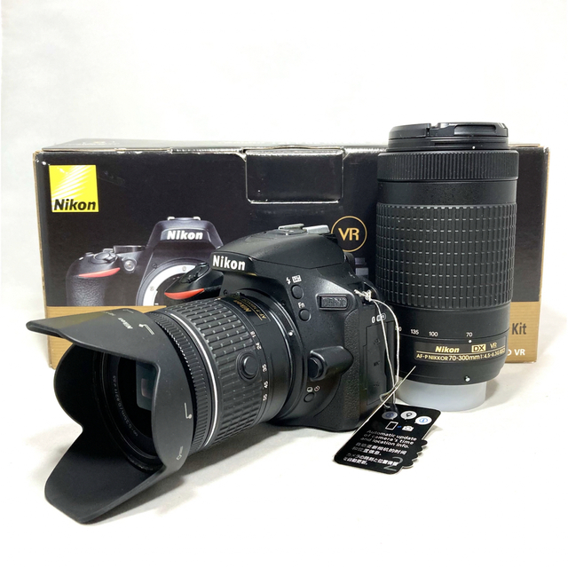 Nikon - Nikon ニコンD5600ダブルズームキット6420ショット美品の通販 ...