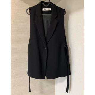 ザラ(ZARA)のZARA スリット入りベスト(ベスト/ジレ)