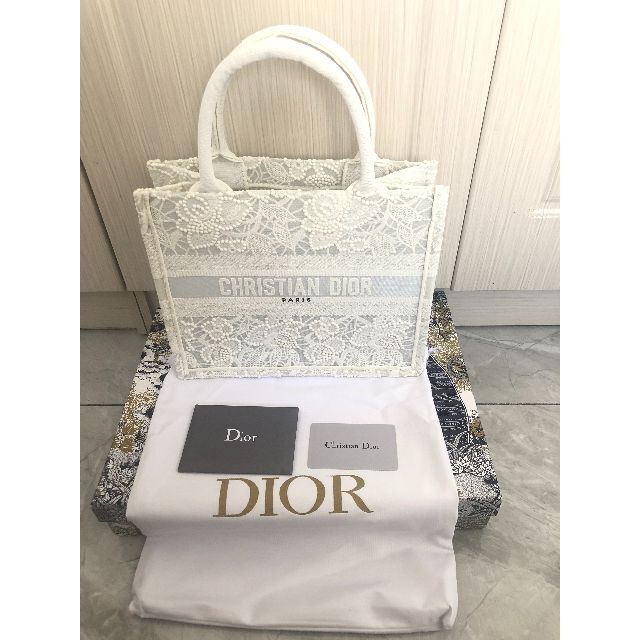 Christian Dior マクラメ レース スモールブックトート Christian Dior マクラメ レース スモールブックトート