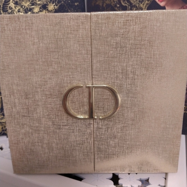 Dior(ディオール)のプレステージ ホリデーコフレBOXのみ コスメ/美容のコスメ/美容 その他(その他)の商品写真