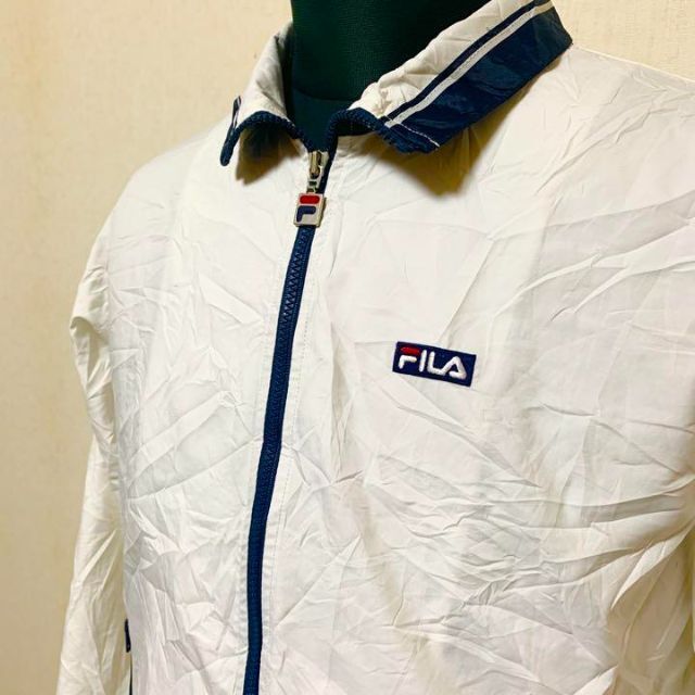FILA(フィラ)のSJ23　古着　ナイロンジャケット　FILA ジップアップ　白　90's M メンズのジャケット/アウター(ナイロンジャケット)の商品写真