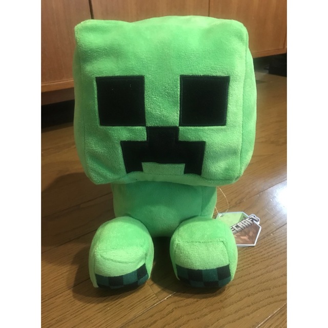 MICRALITE(マイクラライト)のクリーパーぬいぐるみ エンタメ/ホビーのおもちゃ/ぬいぐるみ(ぬいぐるみ)の商品写真