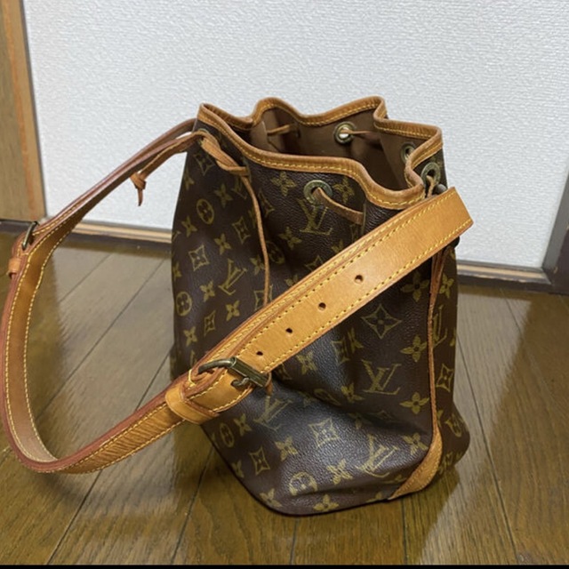 LOUIS VUITTON - ルイヴィトン　モノグラム　プチノエ
