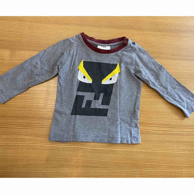 FENDI(フェンディ)のFENDI  グレー　ロンT 80サイズ キッズ/ベビー/マタニティのベビー服(~85cm)(Ｔシャツ)の商品写真