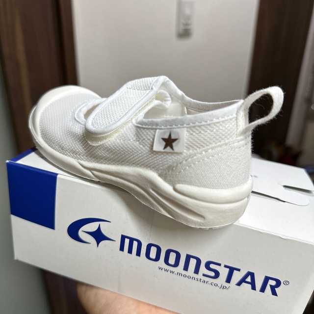 MOONSTAR (ムーンスター)の新品未使用ムーンスター上履き キッズ/ベビー/マタニティのキッズ靴/シューズ(15cm~)(スクールシューズ/上履き)の商品写真