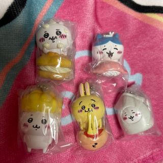 ちいかわ たべものいっぱいマスコット5点セット(キーホルダー)