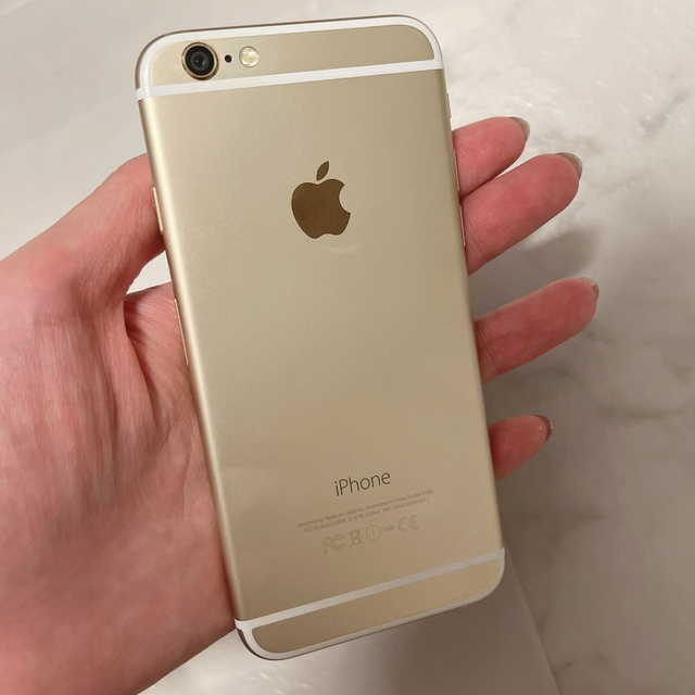 iPhone(アイフォーン)のiPhone 6 Gold 128 GB Softbank スマホ/家電/カメラのスマートフォン/携帯電話(スマートフォン本体)の商品写真