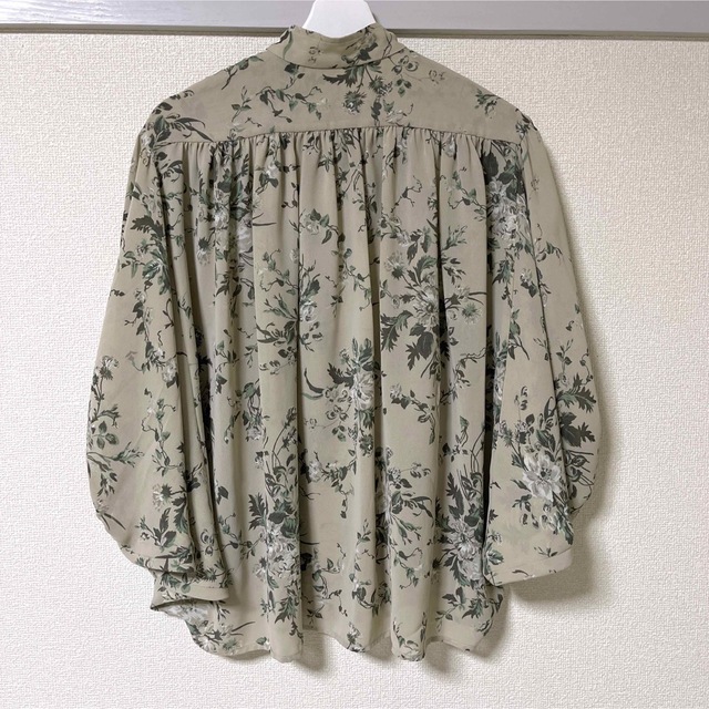 CLANE(クラネ)のCLANE(クラネ)old flower balloon tops ブラウス レディースのトップス(シャツ/ブラウス(長袖/七分))の商品写真