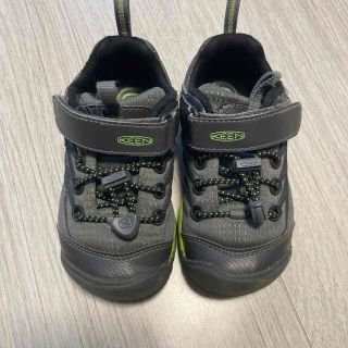 キーン(KEEN)のkeen15センチスニーカーグレー✖️グリーン(スニーカー)