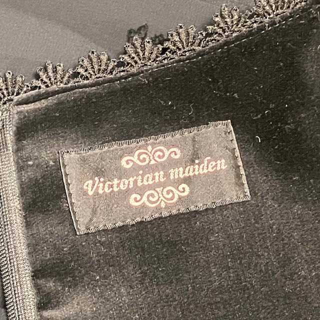 Victorian maiden(ヴィクトリアンメイデン)のヴィクトリアンメイデン 別珍　ワンピース 黒 victorian maiden レディースのワンピース(ロングワンピース/マキシワンピース)の商品写真