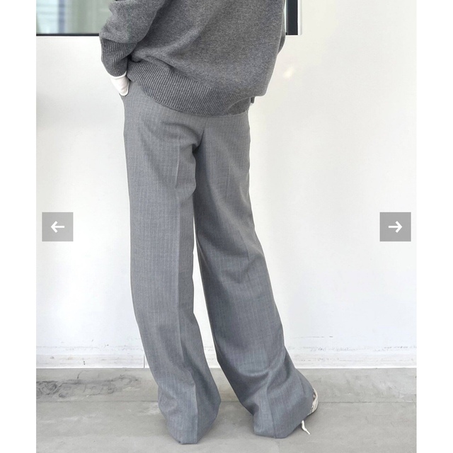 L'Appartement DEUXIEME CLASSE(アパルトモンドゥーズィエムクラス)の新品　今季STRIPE SLACKS PANTS  ３６サイズ レディースのパンツ(カジュアルパンツ)の商品写真