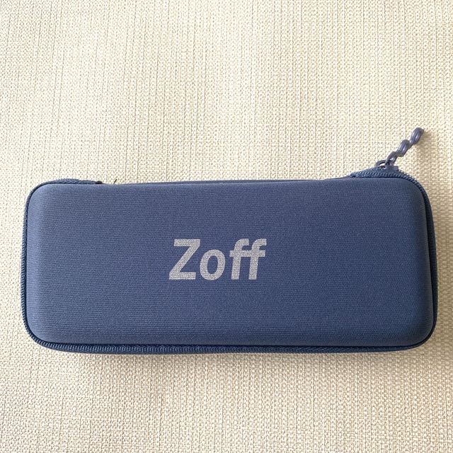 Zoff(ゾフ)の【新品未使用】Zoff メガネケース・メガネふきセット インテリア/住まい/日用品の日用品/生活雑貨/旅行(その他)の商品写真